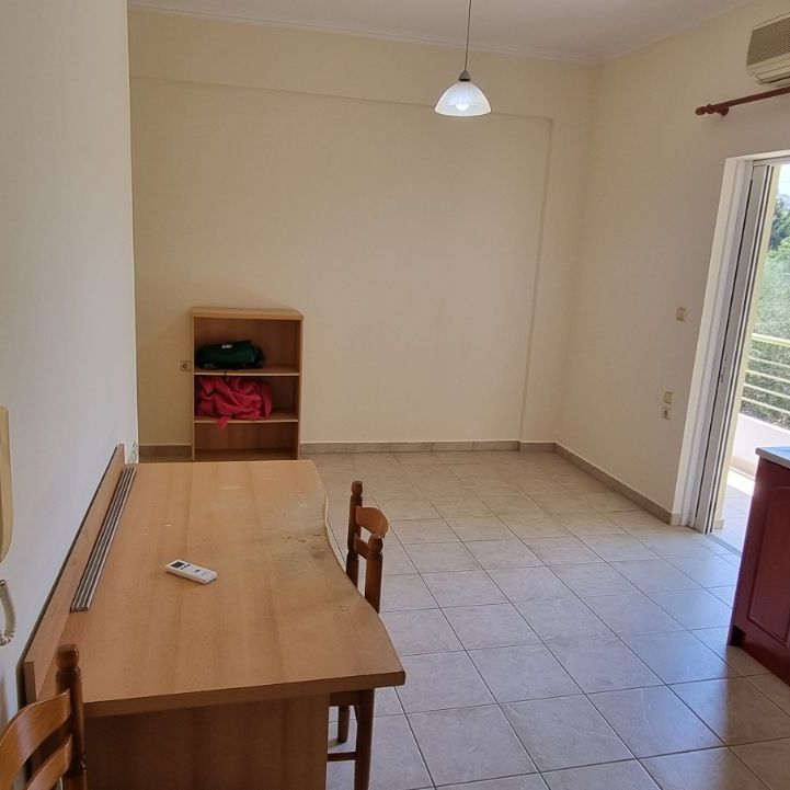 Studio/Γκαρσονιέρα για ενοικίαση - Ρίο, - Φωτογραφία 1