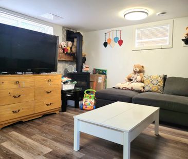 For Lease - 5675 Peer Street, Niagara Falls, Ontario - Photo 5