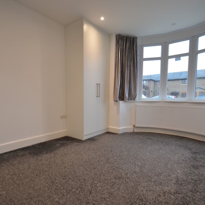 8 bedroom Property to rent - Photo 1