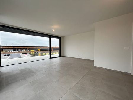 Appartement te huur - Foto 2