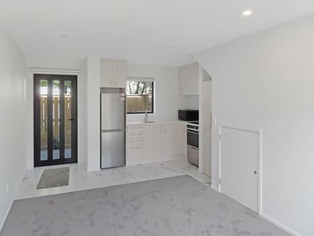 Epuni Living - Photo 3