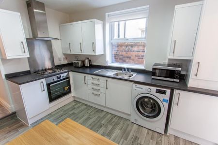 5 bedroom house to rent - Photo 3