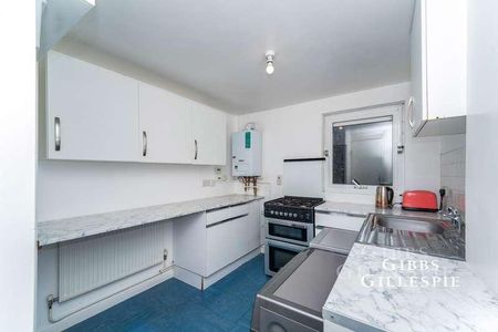 Hilton Close, Uxbridge, Middlesex, UB8 - Photo 3