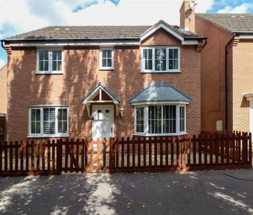 4 bedroom detached house to rent - Photo 2
