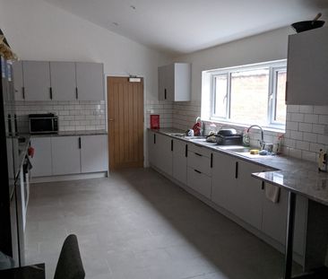 8 Bed Terraced House, Daneshill Road, LE3 - Photo 5