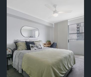 Stylish Kangaroo Point Living – $950 per Week - Photo 6
