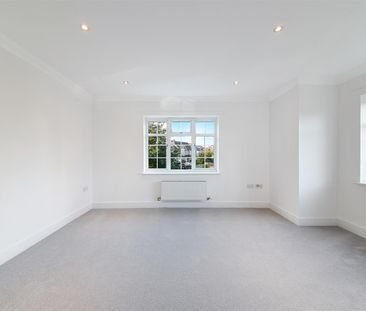 To Let 1 Bed Apartment - Photo 1