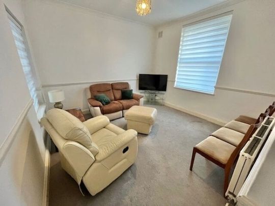 Westcliff Avenue, Westcliff on Sea, Property for rent - Photo 1