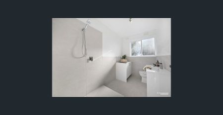 Parkside Position with a Private Balcony - Photo 5