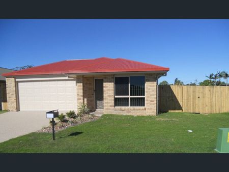 Your Next Family Home Awaits in North Mackay! - Photo 3