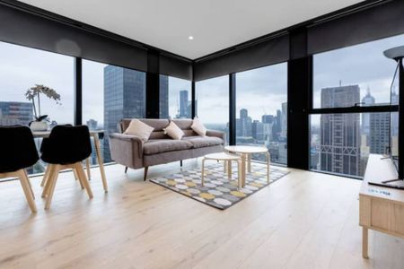 Luxurious 2-Bedroom Apartment in Melbourne CBD with Stunning City Views - Photo 2