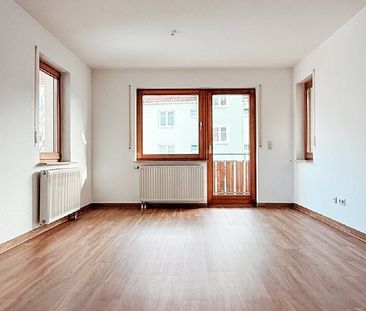 TOLLE 1-Raum-Wohnung in EINSIEDEL mit BALKON und STELLPLATZ mieten - Photo 2