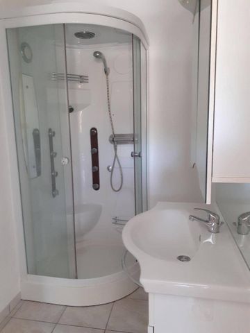 Location appartement 1 pièce 16 m² à Saint-Paul-le-Jeune (07460) 4 - Photo 3