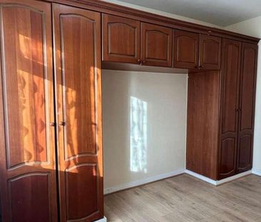 Woodshire Road, Dagenham, RM10 - Photo 2