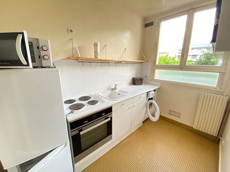 Location Appartement 1 pièce 27m² - Photo 3