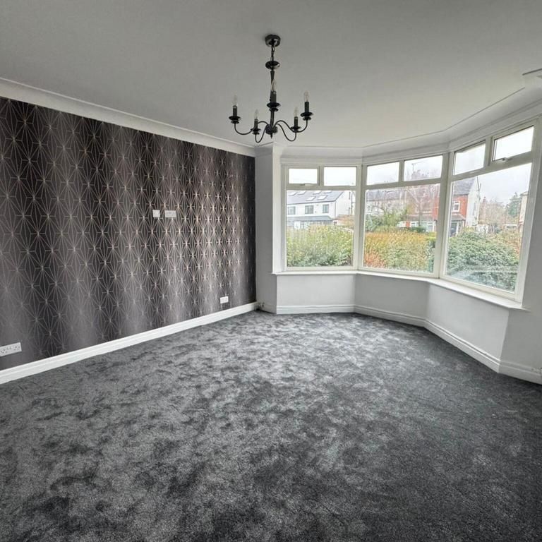6 bedroom semi-detached house to rent - Photo 1