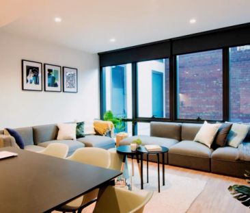 Cool single ensuite bedroom in a 3-bedroom flat, in a residence nea... - Photo 1