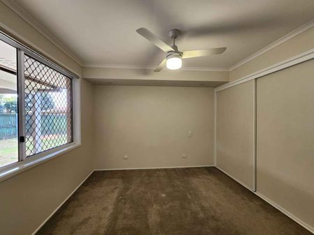 CABOOLTURE - COZY & HOMELY - Photo 5