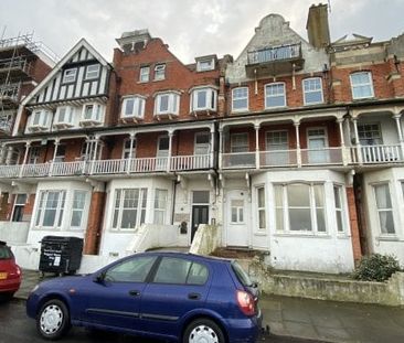 Lewis Crescent, Margate - Photo 1