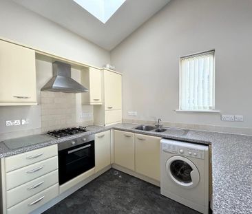 2 bedroom end of terrace house to rent - Photo 6