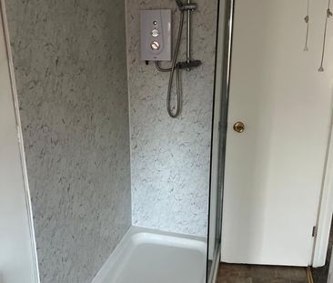 Room in a Shared House, Harrington Drive, NG7 - Photo 5