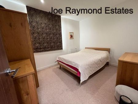 4 bedroom property to rent - Photo 3
