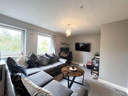 2 bedroom apartment to rent - Photo 4