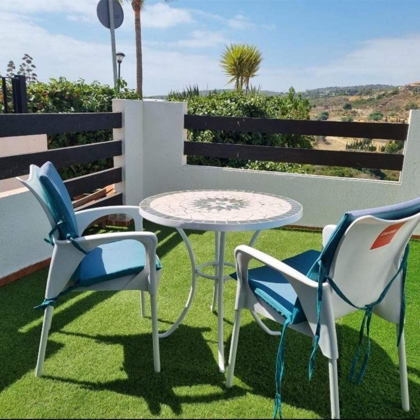 Piso de alquiler en Calle Almendro el, 4, Alcorrín - Photo 1