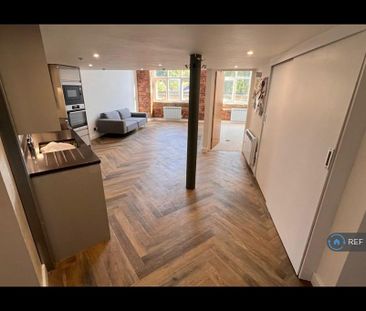 2 bedroom flat to rent - Photo 2