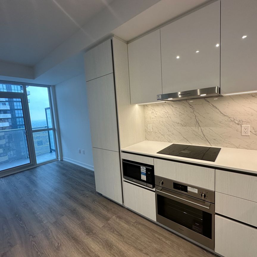 For Lease - 8 Interchange Way Unit# 4215, Vaughan, Ontario - Photo 1