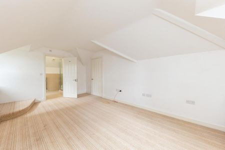 4 bedroom bungalow to rent - Photo 4