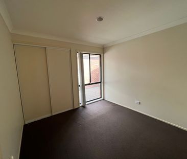 THREE BEDROOM HOME IN QUIET STREET - Photo 6