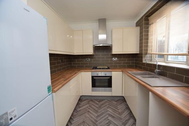 3 bedroom terraced house to rent - Photo 1