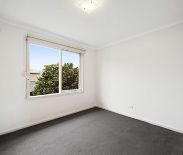 2/27 Stephen Street, Yarraville, VIC, 3013 - Photo 2
