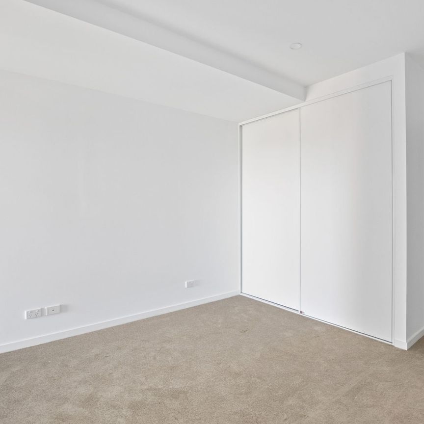 Please contact catie@sweeneyea.com.au for private inspections. - Photo 1