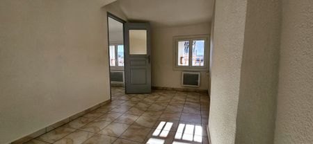 Location Appartement 2 pièces 41m² GONFARON 83590 - Photo 4