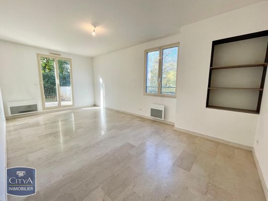 Location Appartement 2 pièces 53m² TASSIN LA DEMI LUNE 69160 - Photo 1