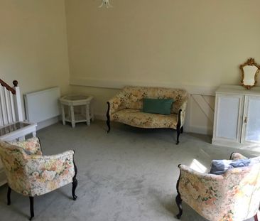 1 Bed Semi-Detached House, Bassett Row, SO16 - Photo 1