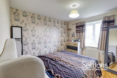 3 bedroom semi-detached house to rent - Photo 5