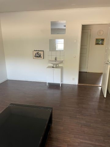 K P Arnoldssons väg, Tumba - Foto 2