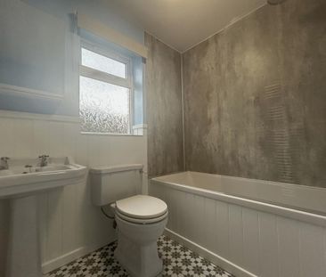 2 bedroom detached house to rent - Photo 3