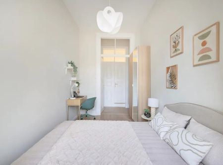 Largo Vitorino Damásio, Lisbon, Lisbon 1200-872 - Photo 5