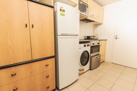 Charming Furnished Apartment for Rent - Photo 3