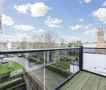 3 bedroom flat to rent - Photo 5