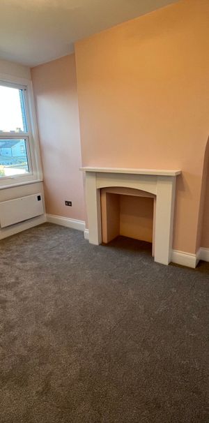 St. Johns Road, First Floor, Southall, UB2 5AN - Photo 1