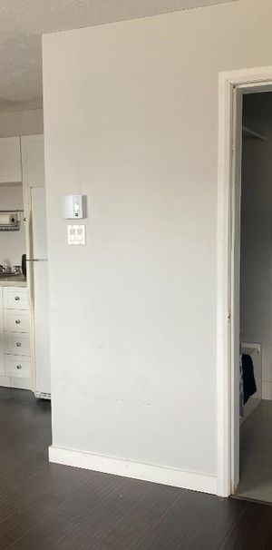 Petit loft ! semi meublé + wifi inclus - Photo 1