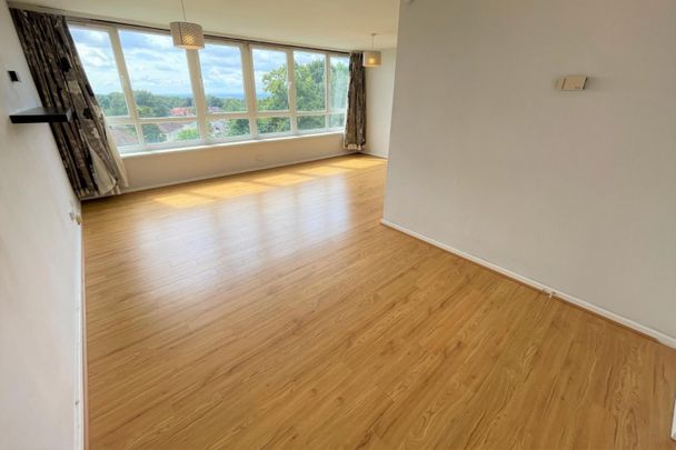 2 bedroom Flat To Let - Photo 1