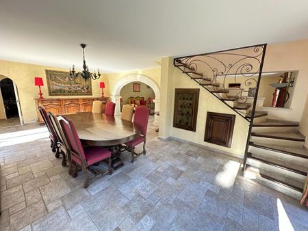 Location d'Exception Demeure Familiale de Prestige à Saint-Victoret - Photo 4