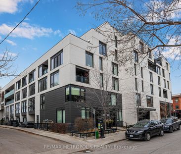 Duke Condos & Lofts #608 - Photo 3