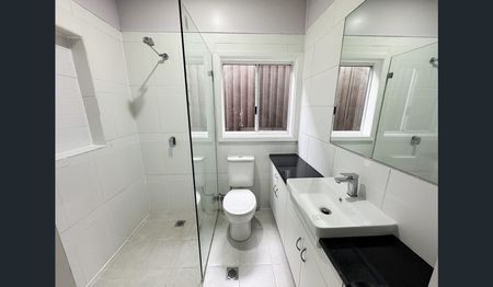 Four Bedroom Updated Family Home - Photo 3